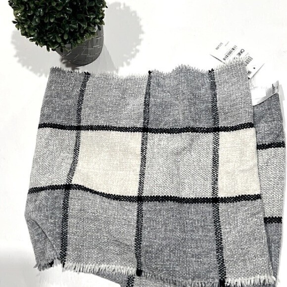 Charter Club Woven Chenille Loop Scarf, Brand New with tags❤️ - Picture 2 of 3